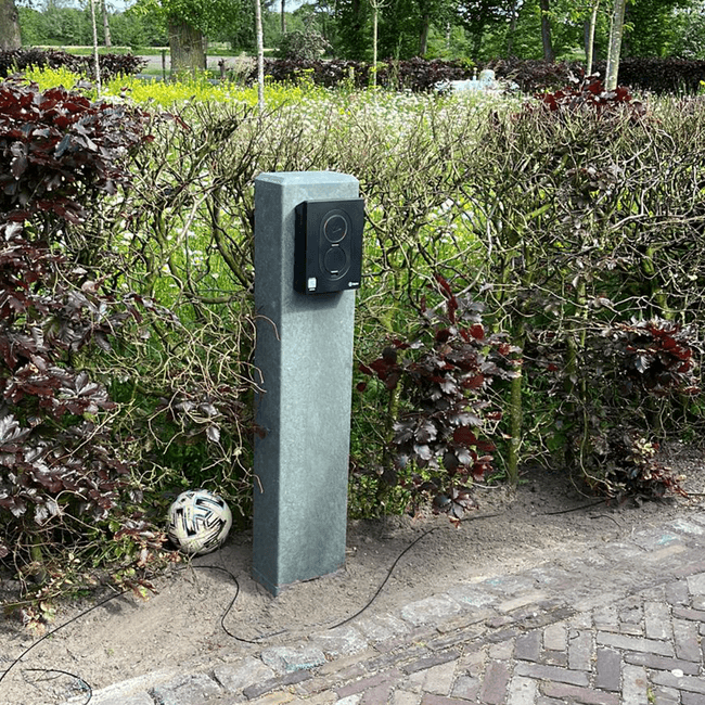 Ev Go EV-Go | Kunststof Montagepaal + Sokkel 2