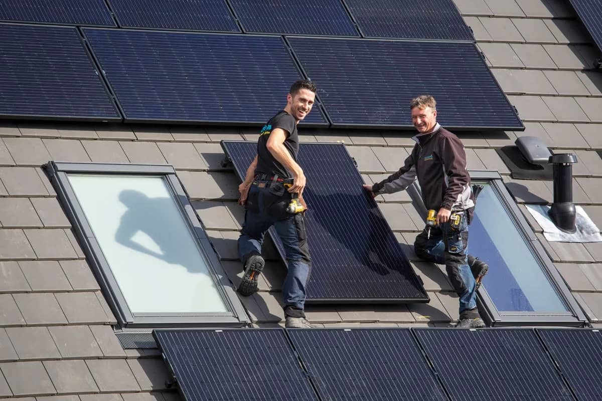 Solar Panels and Home Battery: The Optimal Combination